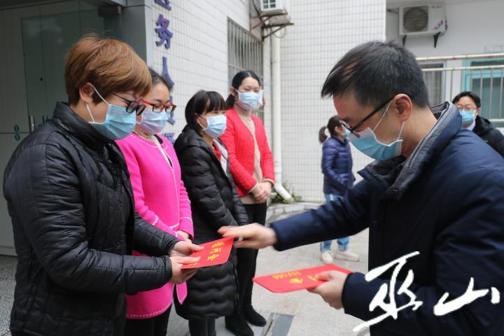 (记者:曾露 通讯员 袁凤鸣)