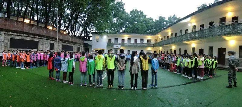 石宝风景四月研学v风景,最美的小学在路上!小学闵行区民工图片