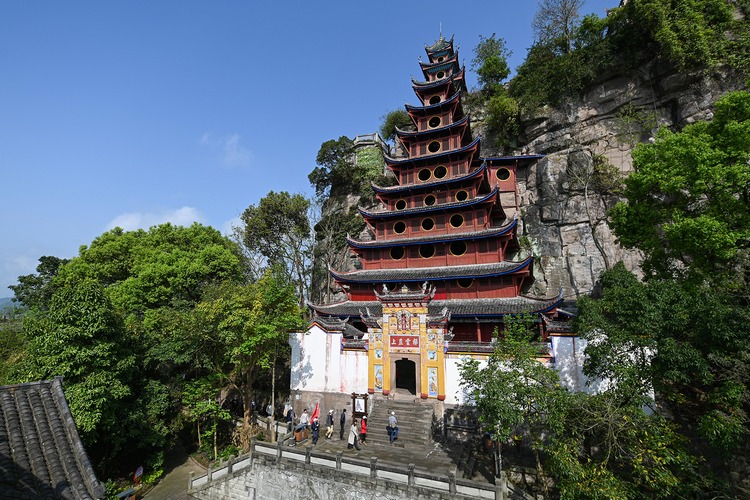 重庆忠县擦亮生态基色,筑美三峡库心"江中盆景"