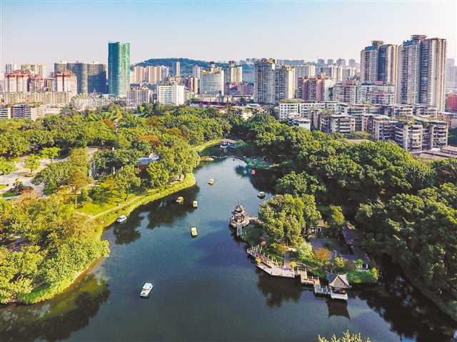 沙坪坝:老旧公园换新颜
