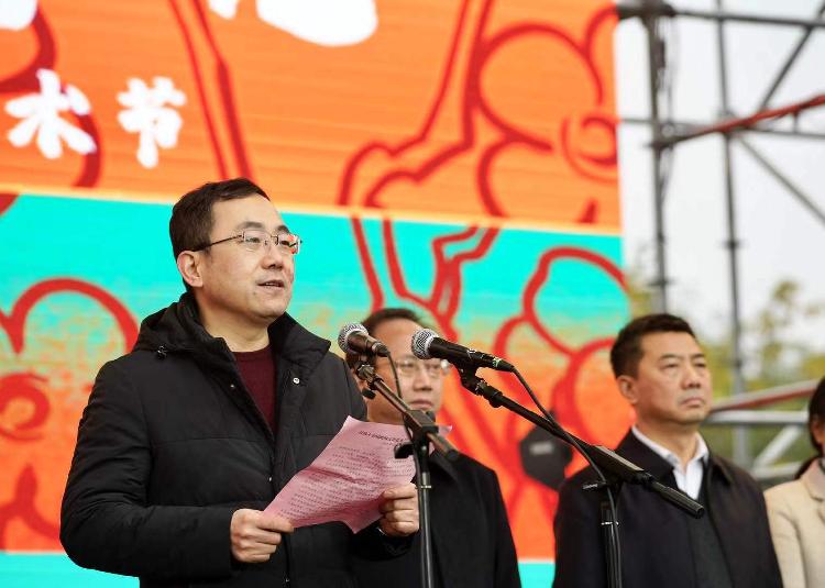 北碚区长何庆.jpg