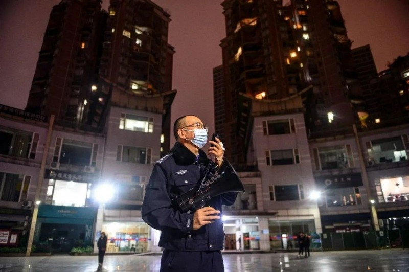 "十年来,彭振海因为工作繁忙,只请了一次探亲假和