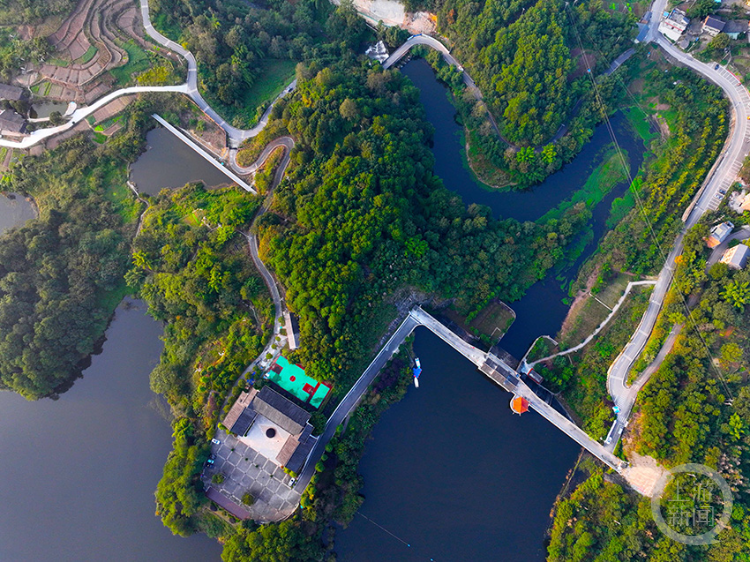 巴南龙岗水库生态美