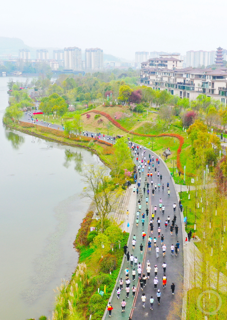 重庆梁平迷你马拉松开赛