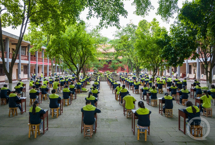 重庆南川第一中学校图片