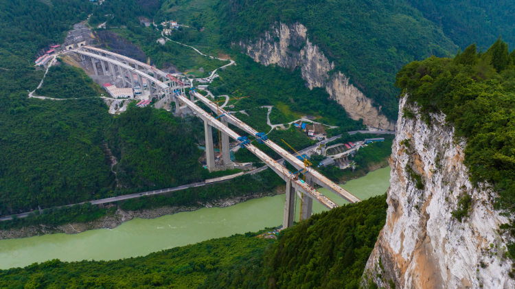 渝湘高速公路图片