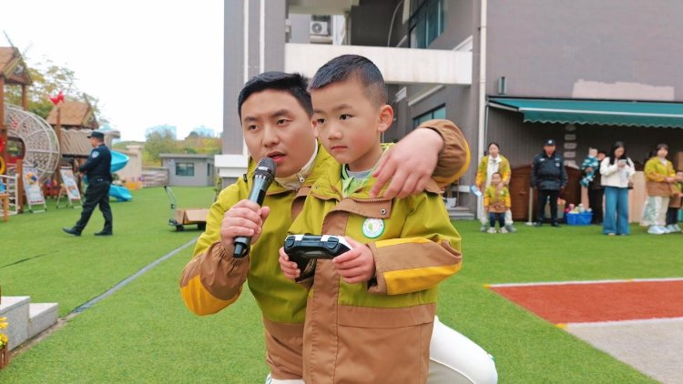 _ 渝北区龙兴幼儿园科技体育节 _幼儿园体育游戏的感想