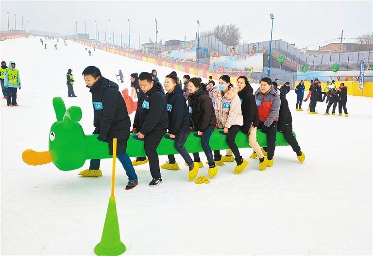 西安市全民健身滑雪系列賽灞橋站精彩舉行