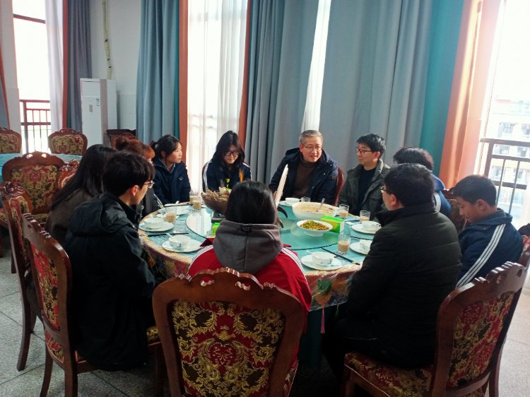 民族团结，共荣共生：重庆市涪陵实验中学校奏响民族团结进步教育交响乐