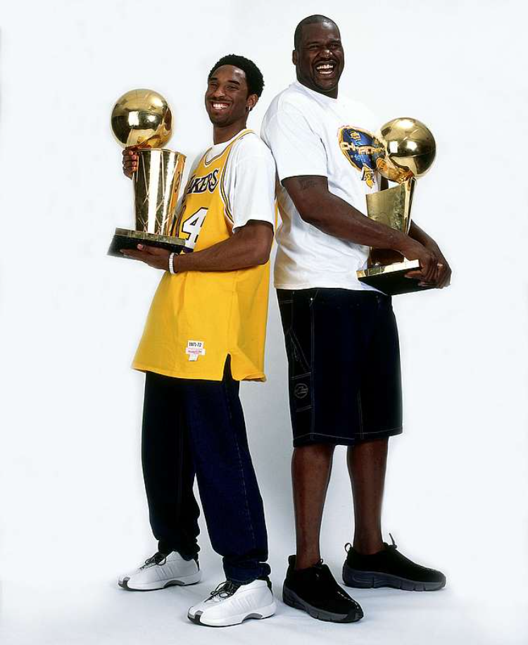 湖人解雇乔伊-巴斯和杰西-巴斯 正重组篮球运营部门_NBA洛杉矶湖人队马克沃尔特收购 巴斯家族出售湖人队原因 湖人队未来前景