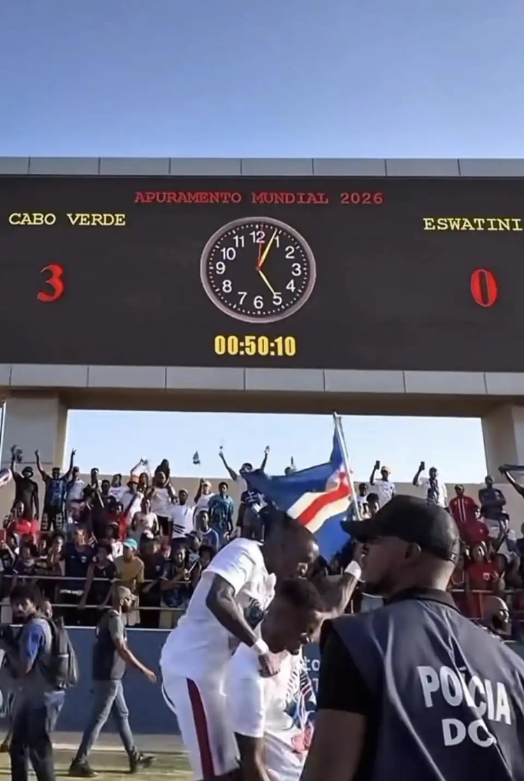 冰岛世界杯人口最少国家_世界杯最小参赛国诞生，15万人岛国的奇迹！_佛得角世界杯首次晋级