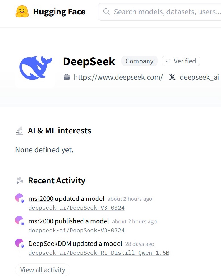 开云体育官方DeepSeek：揭开国产AI大模型的书单魅力推荐武汉大学生必读新书！