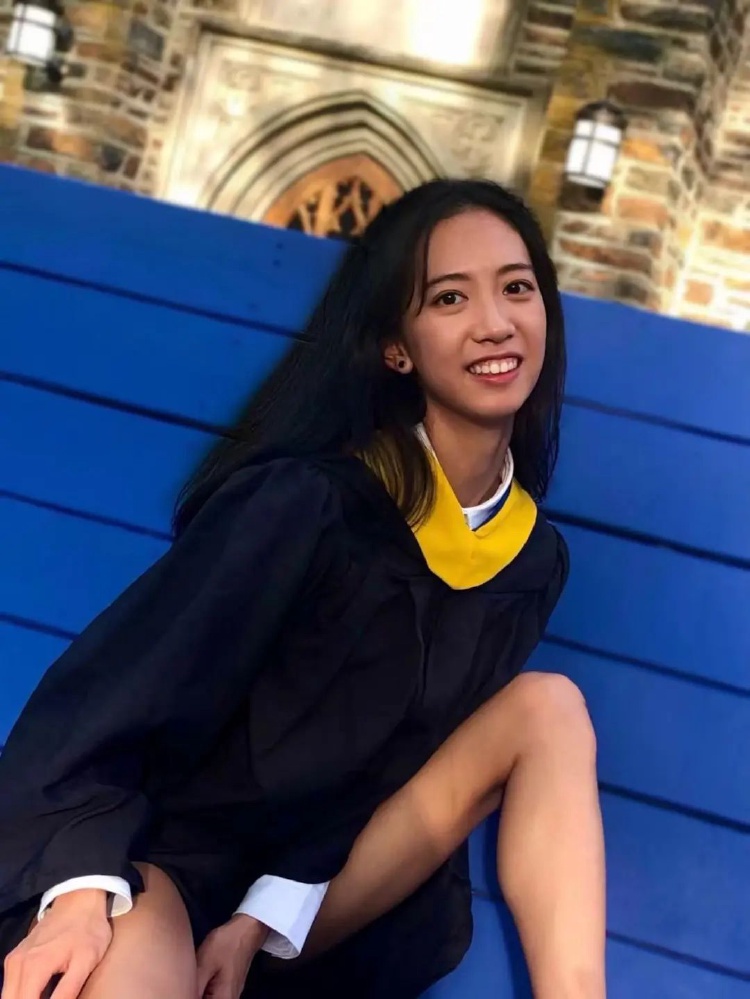 哈佛中国女孩毕业演讲引争议 本人再回应无海外绿卡_https://www.izongheng.net_快讯_第1张