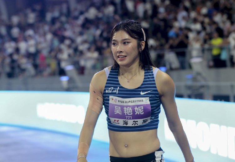 全运100米栏-刘景扬12秒81夺金 吴艳妮摘银_吴艳妮全国田径锦标赛100米栏夺冠_吴艳妮陈银凤友谊亲吻