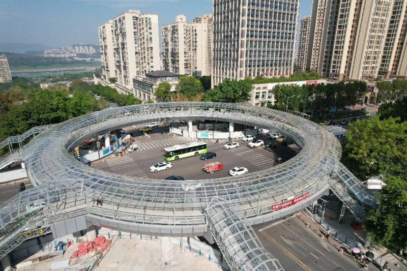 巴南一环形天桥投用,配置4座电梯还有顶棚-上游新闻 汇聚向上的力量