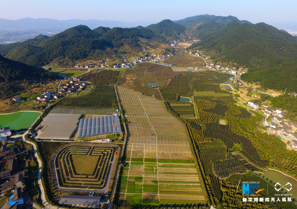 航拍重庆虎头山生态农业公园春日风光