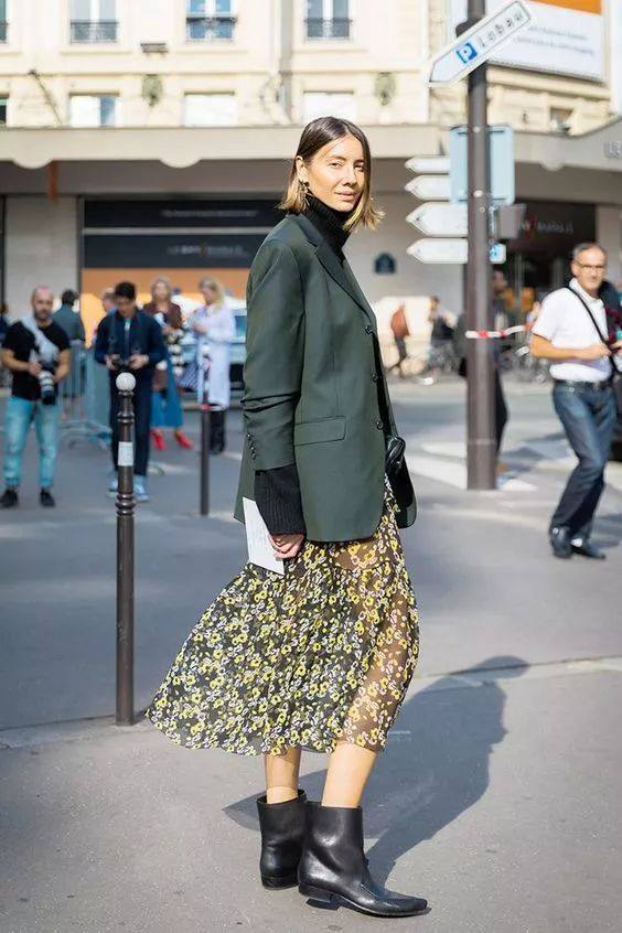 谁说靴子只能天冷穿 春夏的打开方式才叫美 上游新闻 汇聚向上的力量