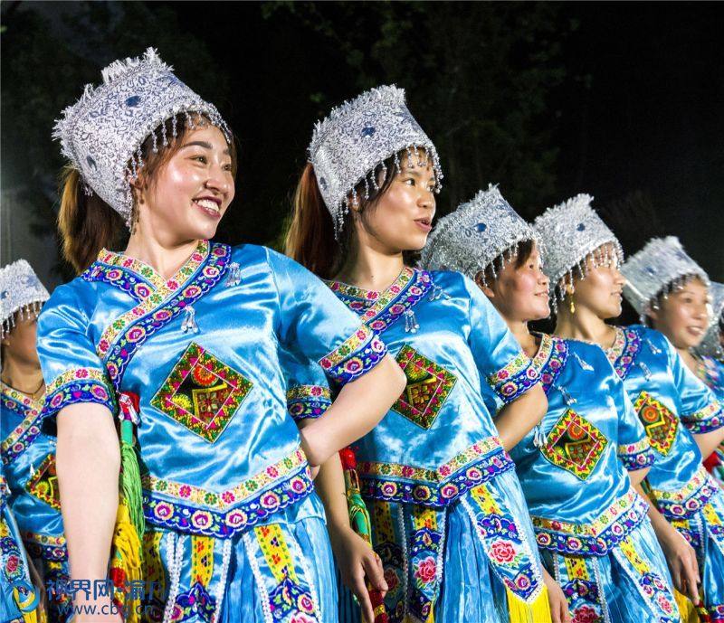 【非遗文化】城口钱棍舞:山歌唱起来 钱棍舞起来 - 上游新闻·汇聚向