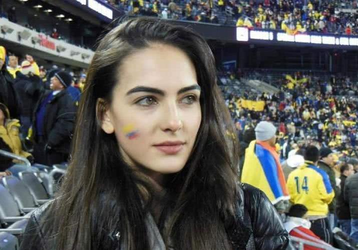 哥伦比亚模特现身世界杯,被评为第一美女,身材
