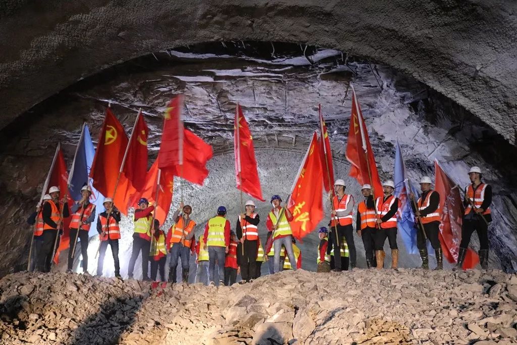 安溪铁峰山隧道图片