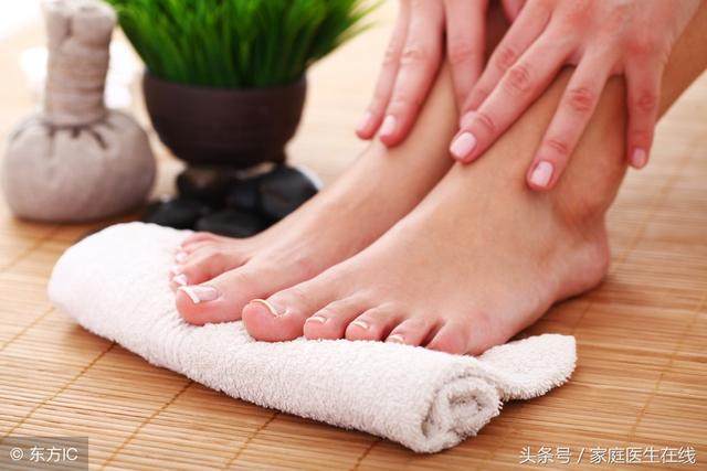 男生比女生脚臭得多 大部分是这个原因 看完恍然大悟 上游新闻 汇聚向上的力量