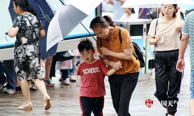 重庆雨1.jpg