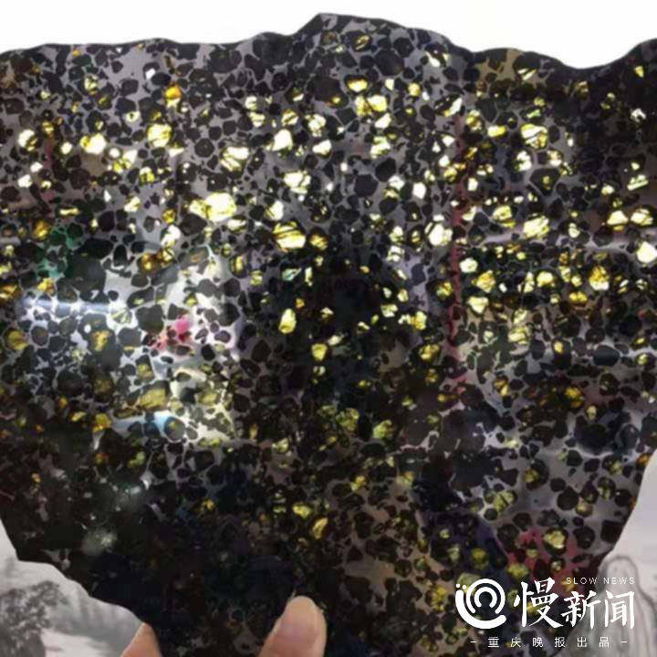 慢新闻·人物 | 陨石“猎人”:追逐陨石数赴无人区,不说成交价是行规