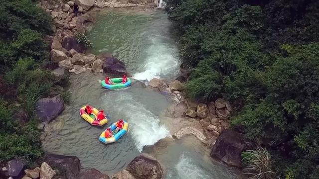 「看邻水」端午期间 激情漂流备受游客青睐