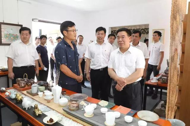 潍坊市委书记刘曙光到潍城区麓台大学生文旅创业谷视察指导工作