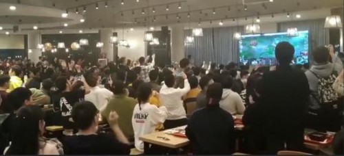 IG夺冠狂欢结束，北大青鸟劝你好好学习！