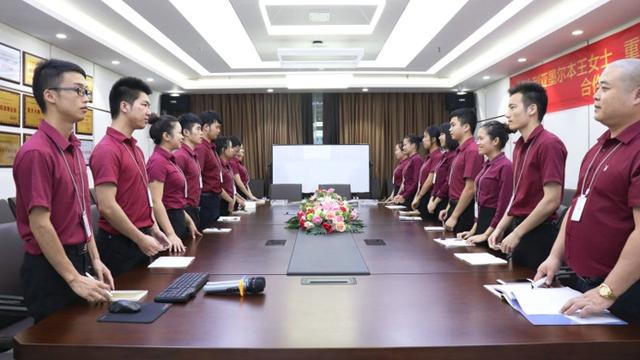 重庆火锅知名品牌——朝天门防空洞老火锅迎来湖北黄石鲁总考察！