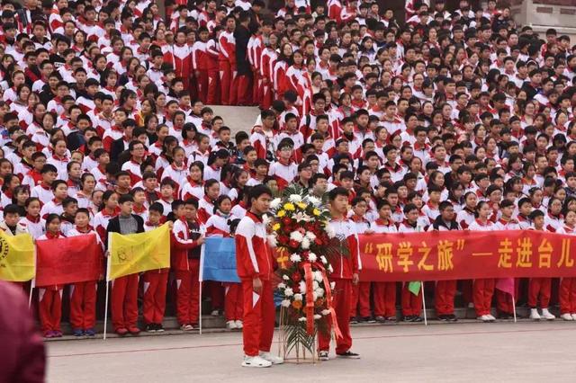 缅怀先烈 不忘国耻：安徽淮北天一1300名学生赴台儿庄红色研学游