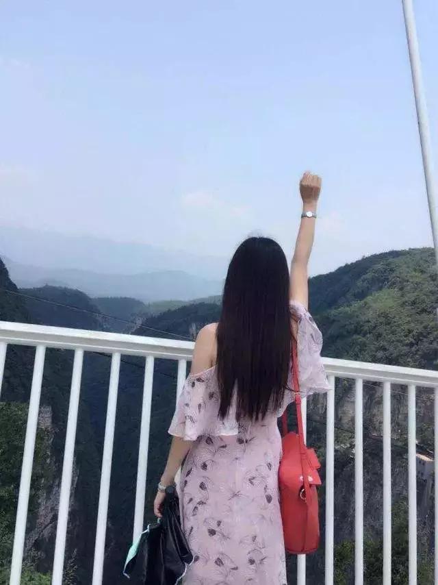 暑假自助游张家界，美女导游教你避开排队