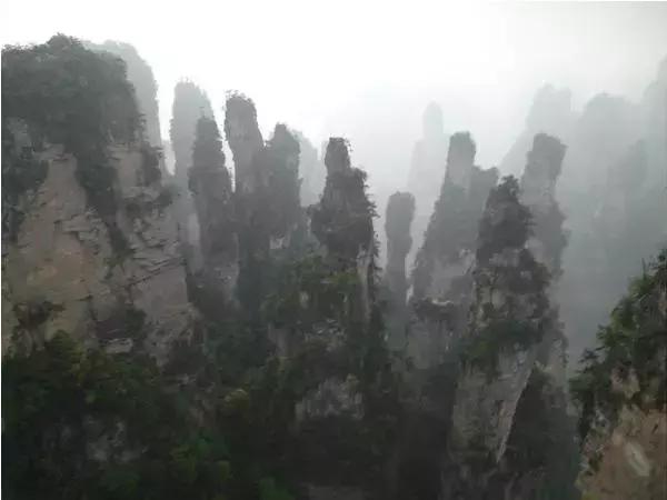 在张家界旅游下雨了怎么办，看得到风景吗