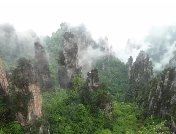 在张家界旅游下雨了怎么办，看得到风景吗