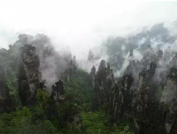 在张家界旅游下雨了怎么办，看得到风景吗