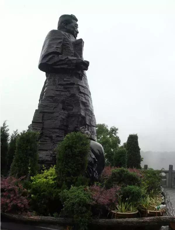 在张家界旅游下雨了怎么办，看得到风景吗