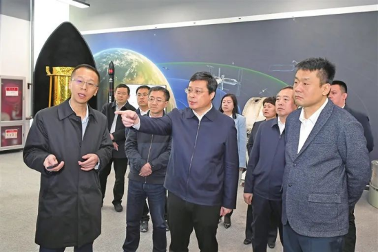 山西省委常委太原市委书记韦韬率太原市党政代表团赴北