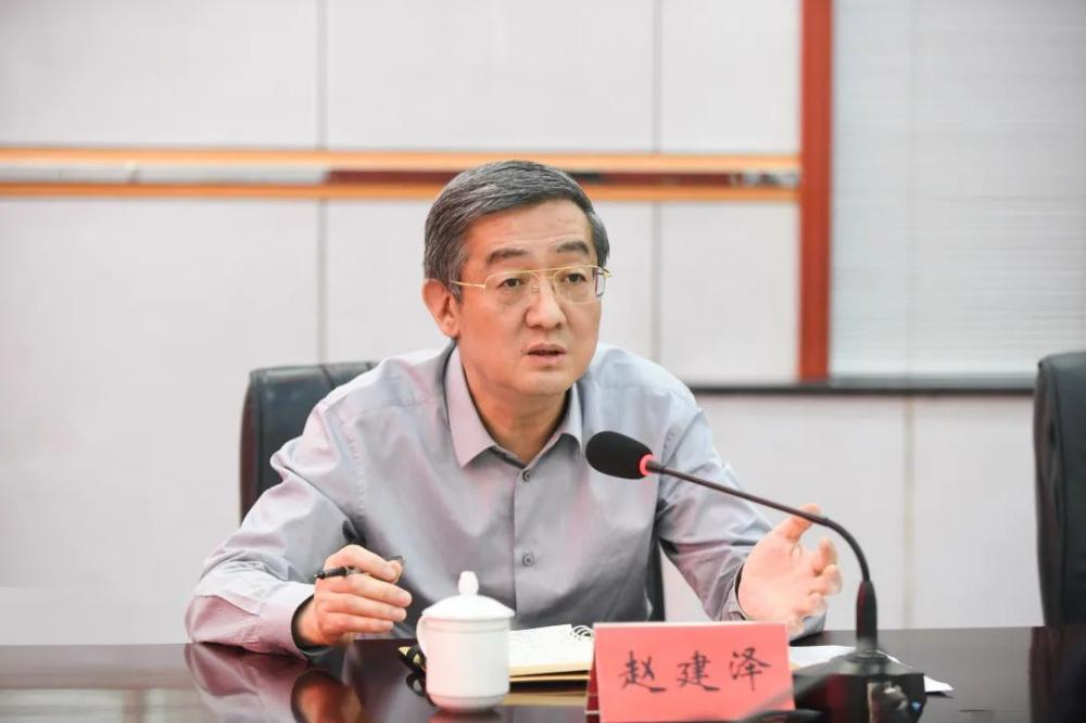 上游新闻获悉,5月17日,山西焦煤集团公司党委书记,董事长赵建泽在霍州