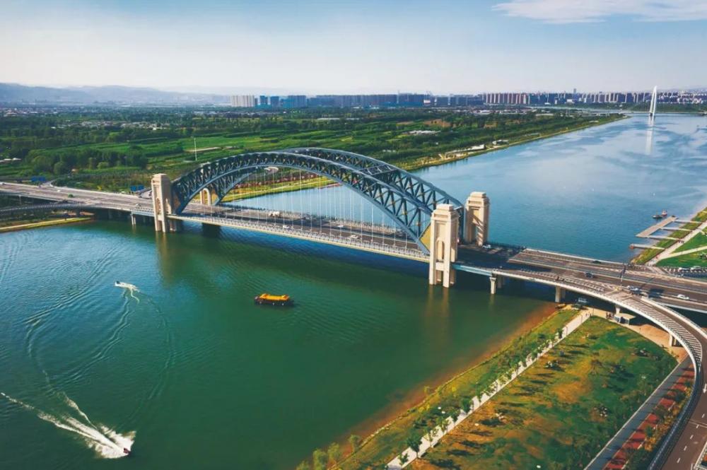 晋阳桥 樊聪健 摄晋阳之名首见于《春秋》,鲁定公十三年(前497)"秋,晋