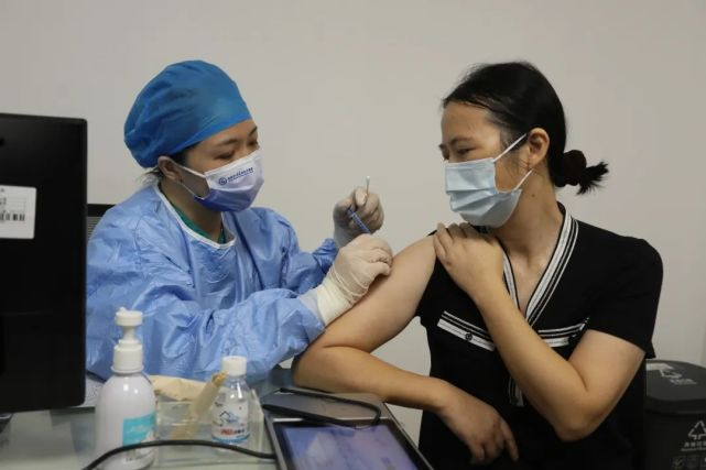 中国研发的多个奥密克戎变异株疫苗已进入临床
