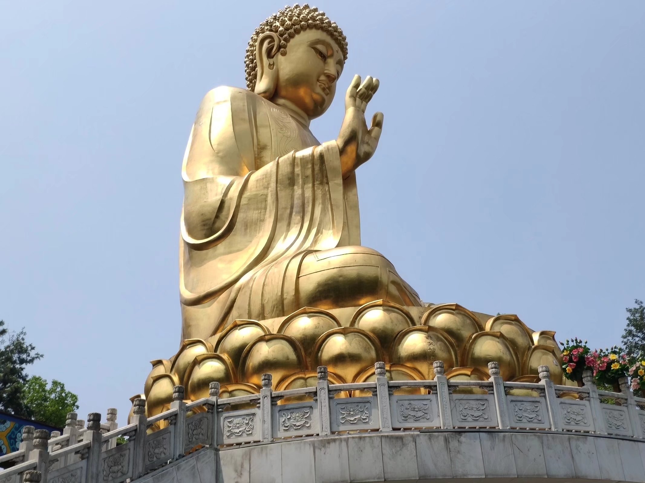 重庆有佛像的地方图片
