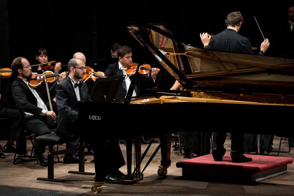 意大利总统亲自颁奖，钢琴家菲奥伦佐-帕斯卡卢奇获朱塞佩-辛诺波利奖