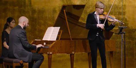意大利总统亲自颁奖，钢琴家菲奥伦佐-帕斯卡卢奇获朱塞佩-辛诺波利奖