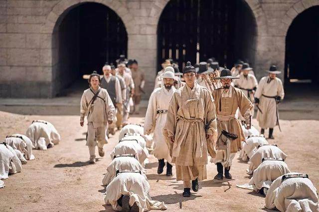 韩剧《王国2》引全球观剧热潮，韩国“丧尸片”为何能走向世界？        