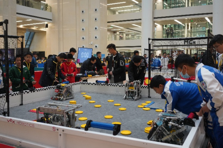 竞赛活动助力青少年科技教育，VEX机器人国际赛西南区选拔交流赛火热开启