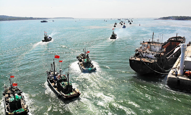 黄渤海休渔期结束 渔民出海喜开捕-上游新闻 汇聚向上的力量