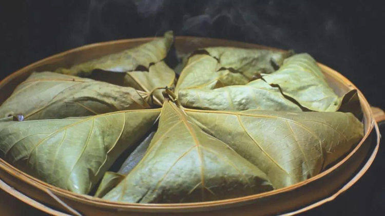 夜雨丨罗邦万:桐叶粑儿香-上游新闻 汇聚向上的力量