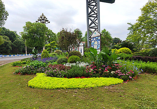 身边事石柱打造山城花镜景观提升城市绿化品质