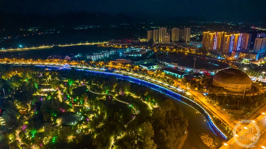重庆市秀山县夜景图片